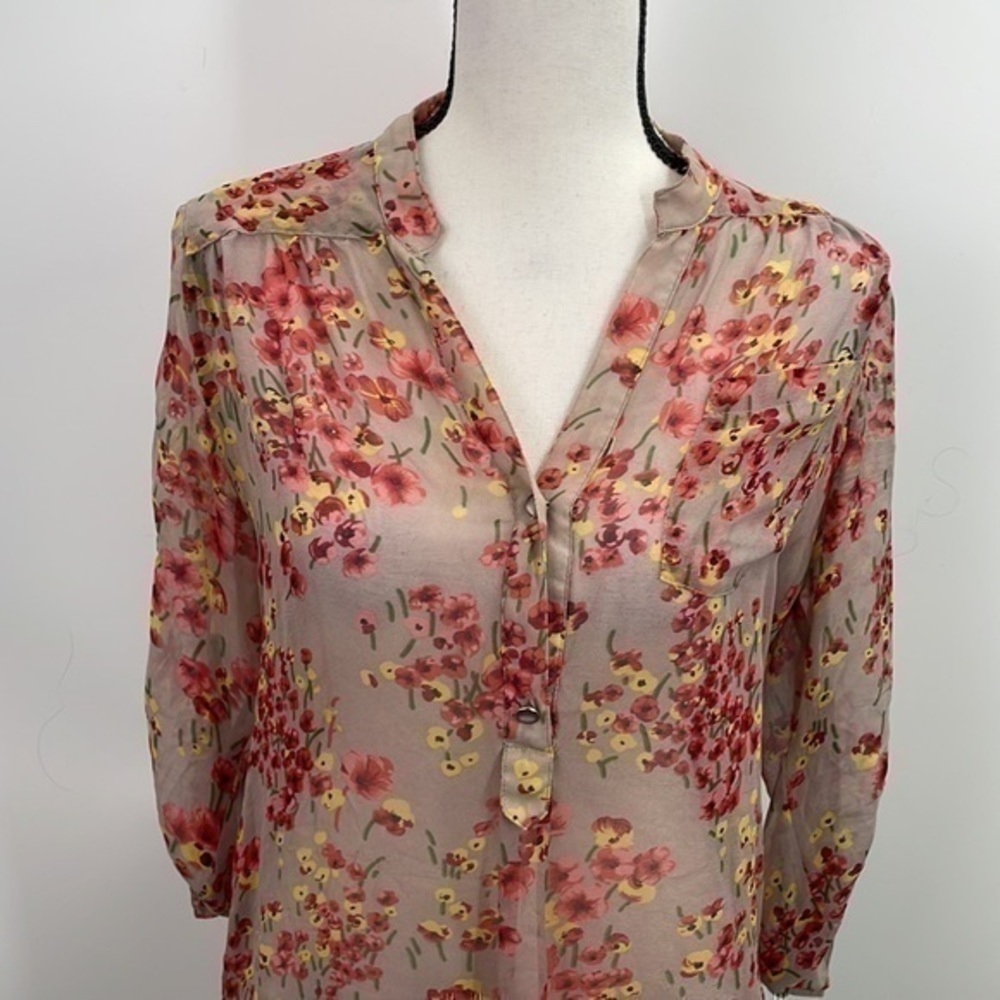 UEC Bellatrix silk floral flowy blouse small - Picture 4 of 13